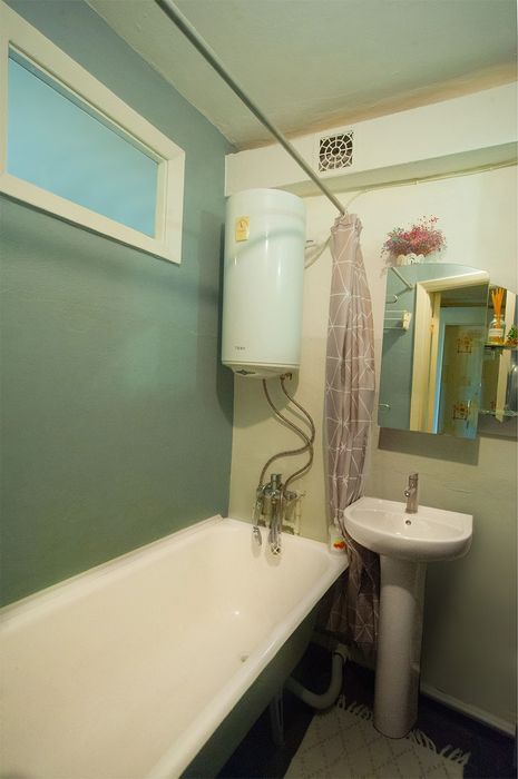 Квартира подобово.Світло не вимикається! 9-та лікарня. Правий берег