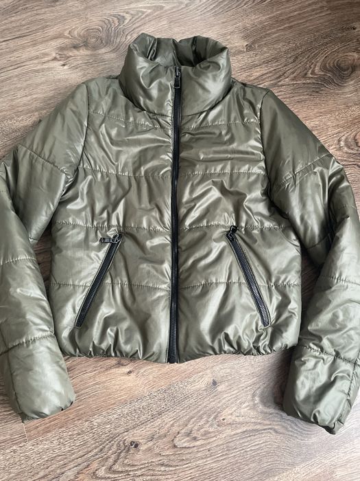 Весняна куртка осіння курточка жіноча куртка на весну