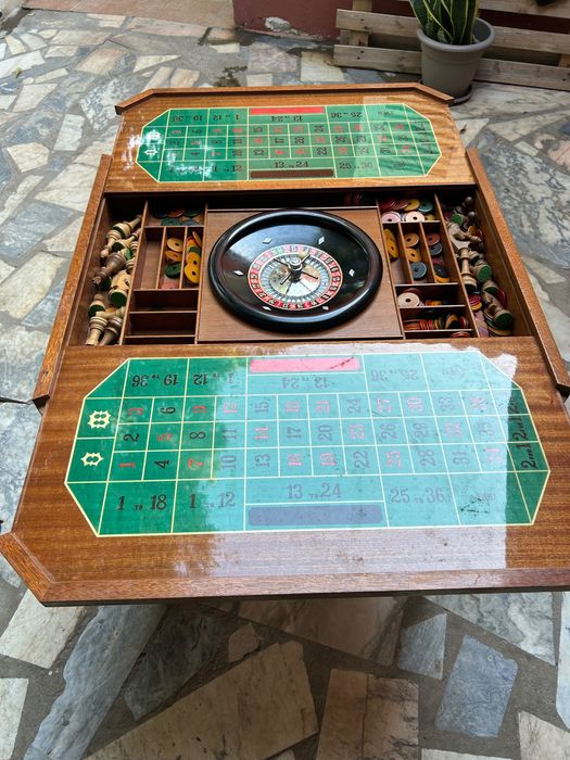 Mesa de múltiplos jogos top de gama