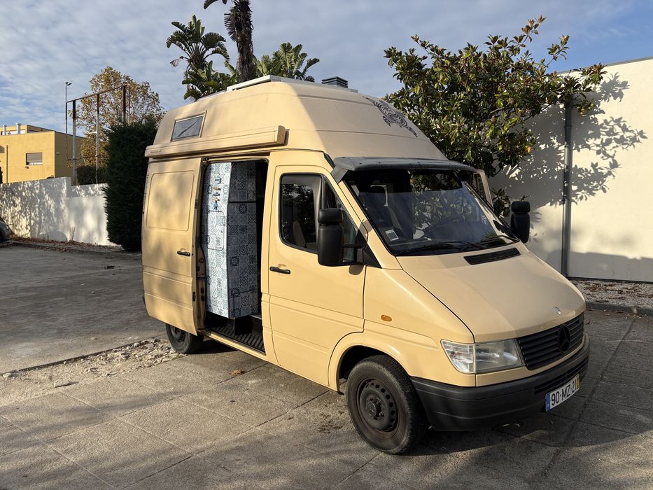 Mercedes Sprinter 212D Motorhome