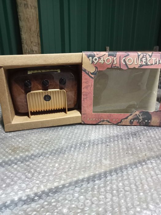 Rádios antigos. Réplicas mini rádios anos 40