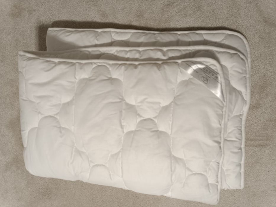 Kołdra dziecięca 90x130 stan bdb