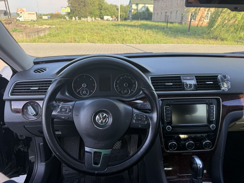 Продається Passat B7 USA 2.0 TDI SEL максимальна комплектація
