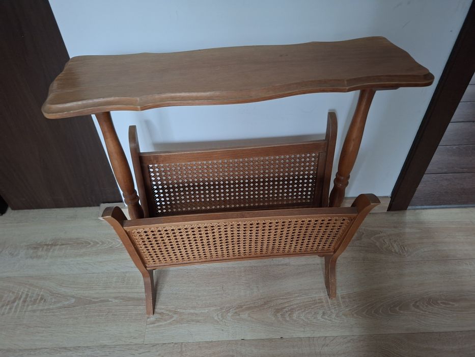 Gazetnik lite drewno lata 70-te