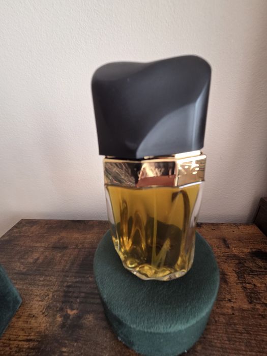 Perfumu, przepiękny klasyk, Estee Lauder, Knowing, 75 ml, kupione  na Gran Canaria, tylko raz psiknięte.