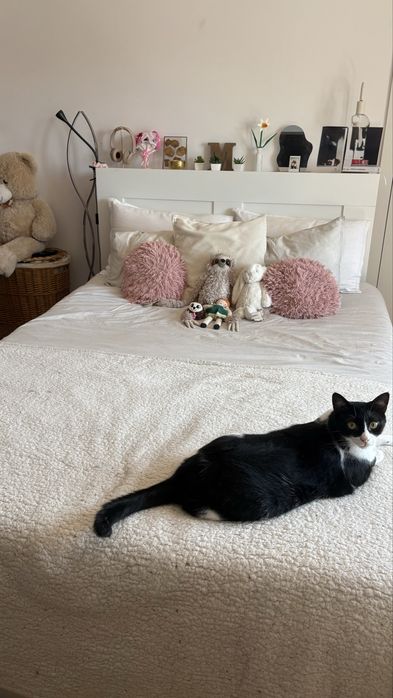cama sumier com arrumacao ikea