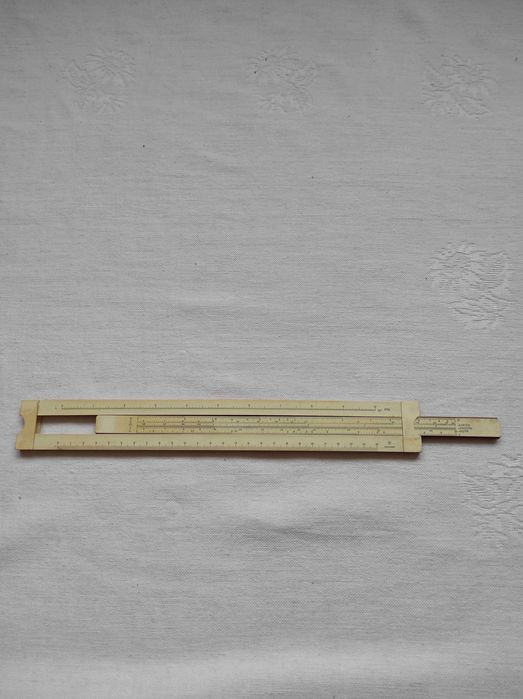 Линейка логарифмическая