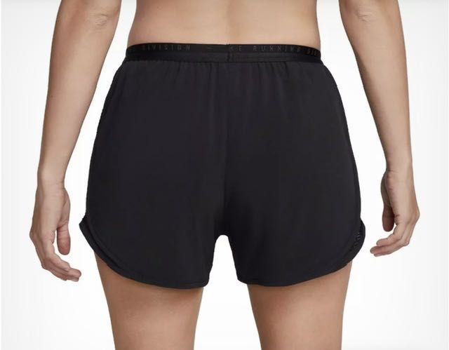 Szorty Nike Dri-FIT Run Division Tempo Luxe Women s Running