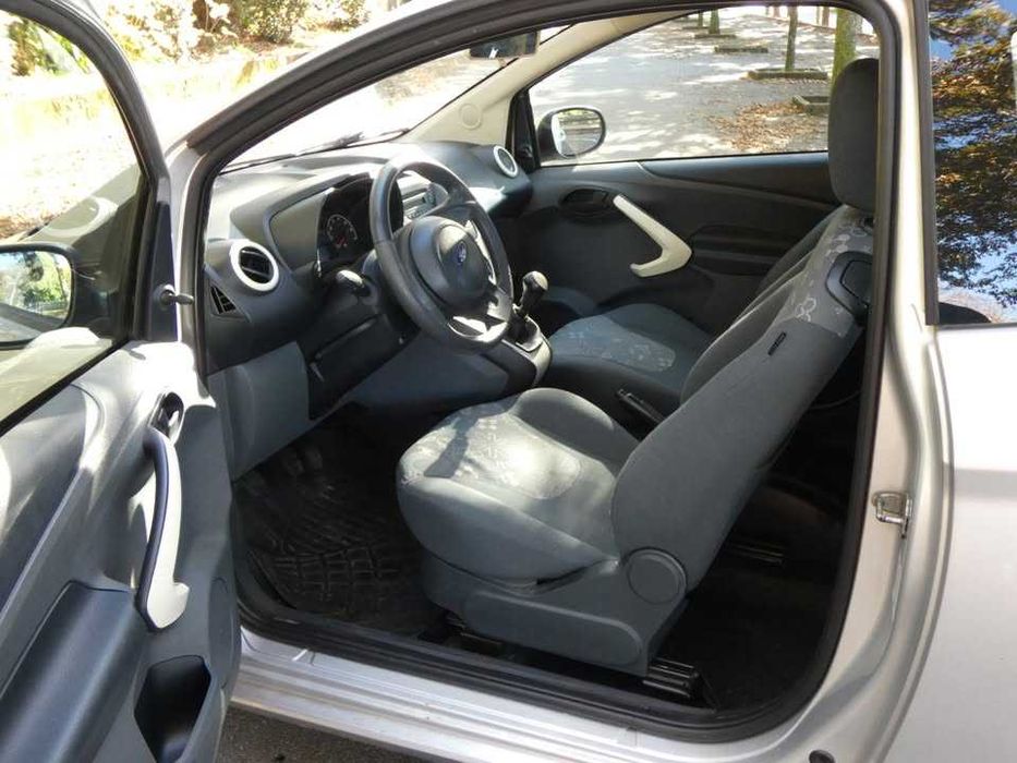 Vendo viatura Ford KA 1,25 Ano 2015, Bom estado geral, c/ac 3 Portas  Preço 5.000€