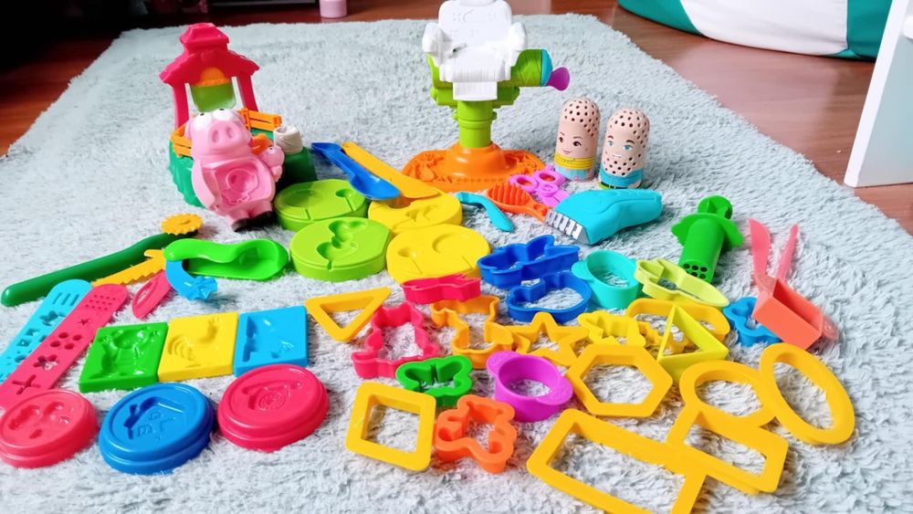 Zestaw PlayDoh akcesoria fryzjer dużo elementów ciastolina plastelina