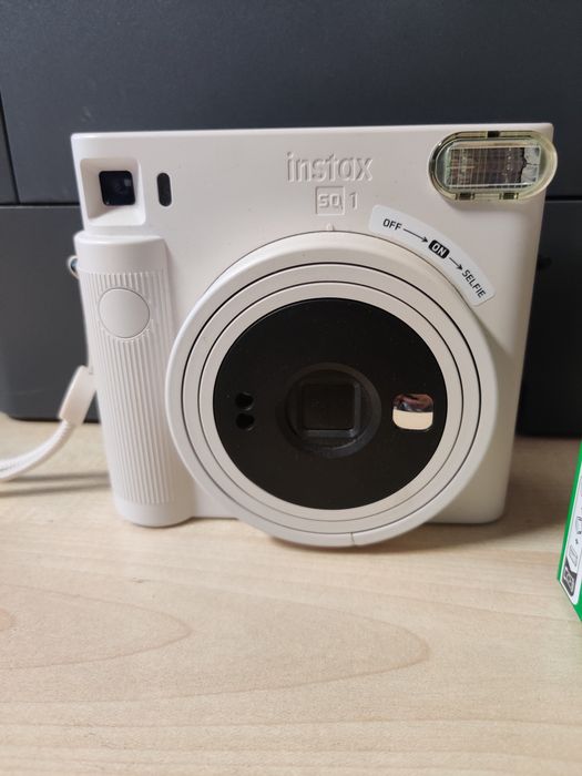 Instax square z jednym opakowaniem zdjęć