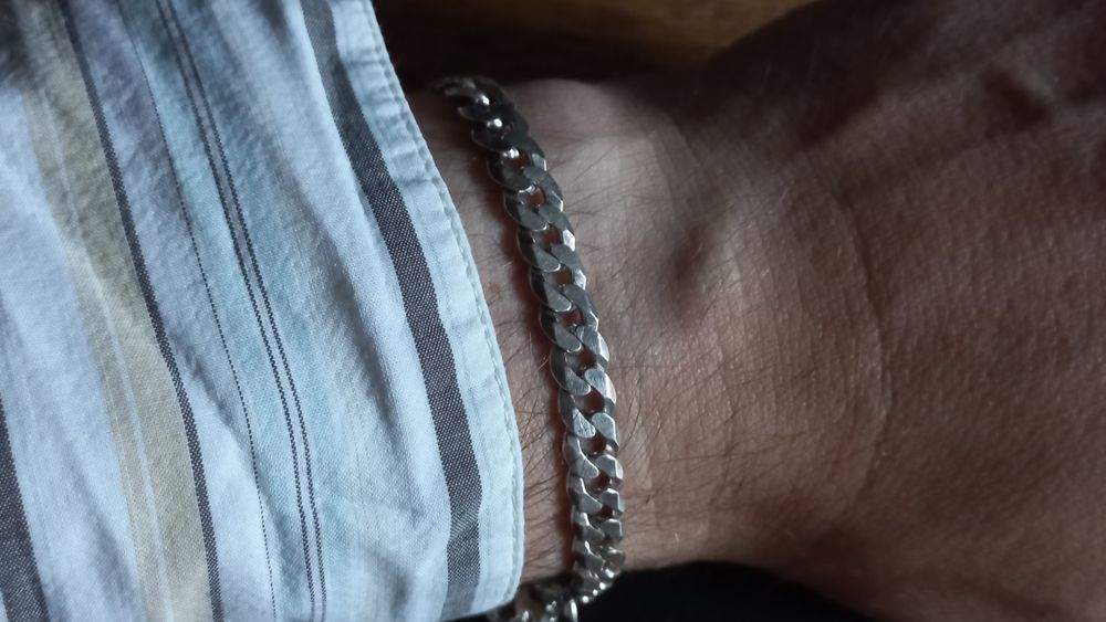 Sprzedam srebrną bransoletkę splot pancerka pr. 925