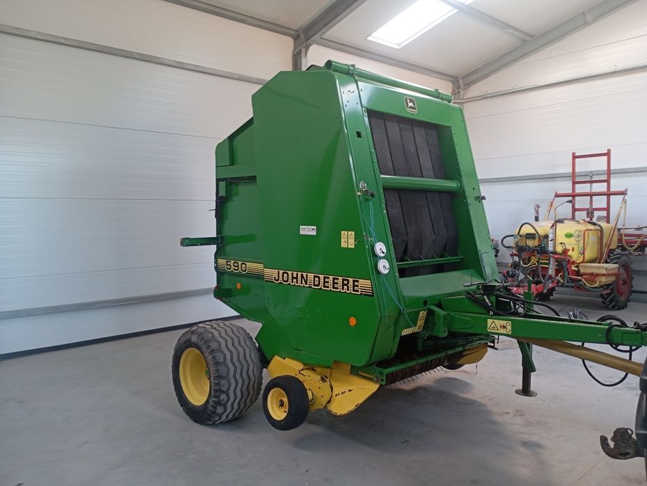 Prasa rolującą John Deere 550 szeroki podbieracz nie