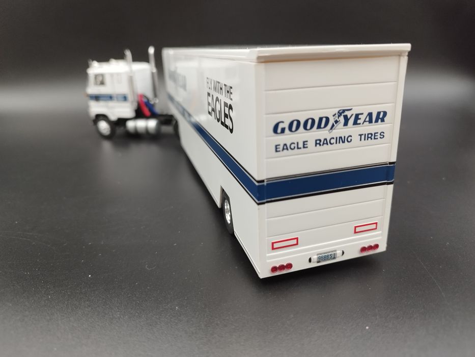 1:43 Altaya Ford CLT 9000 (1978) Good Year model Bytom • OLX.pl