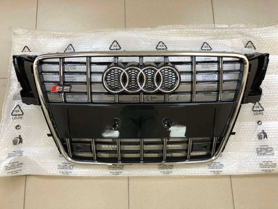 решетка радиатора А5 ауди Решотка бампера audi 8Т A5 07-11 год AUDI