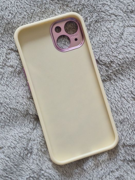 чохол на iPhone 13