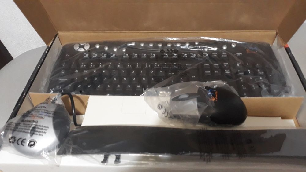 Computer Keyboard64310012533378121