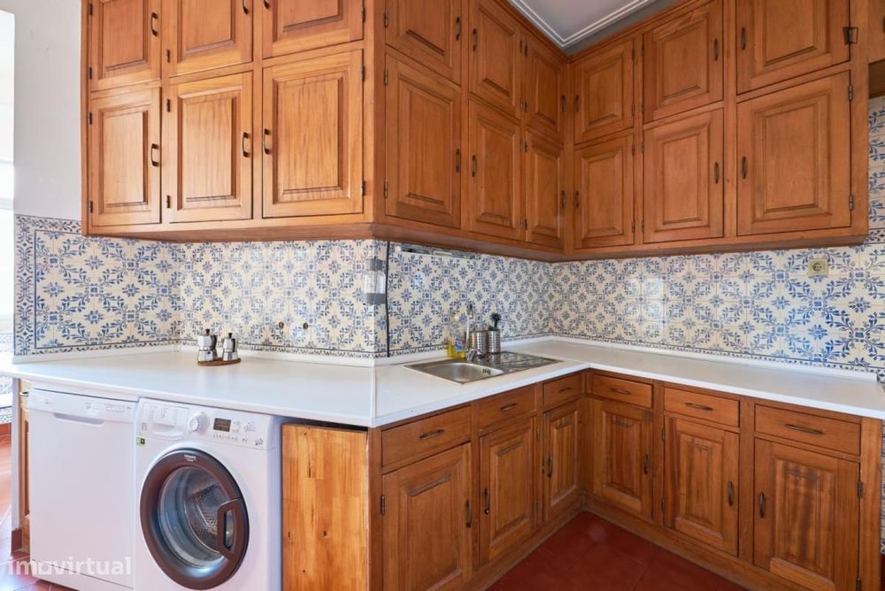 Quarto - localizado em Marquês de Pombal Lisbon
