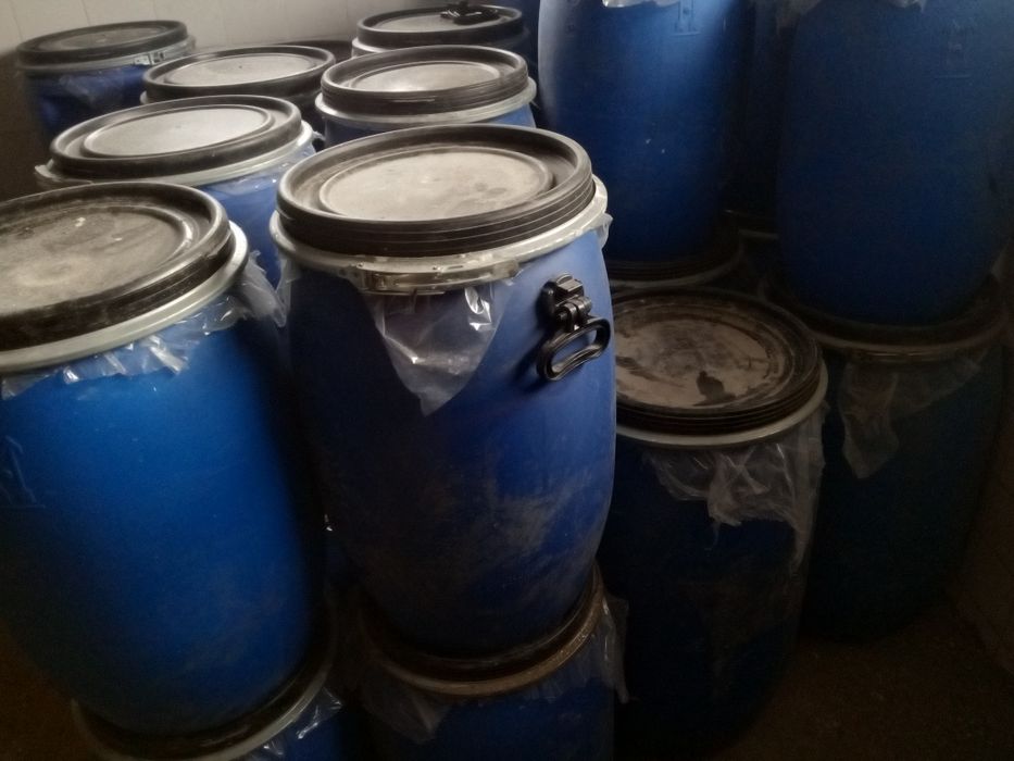 Silagem de milho embalada em bidões