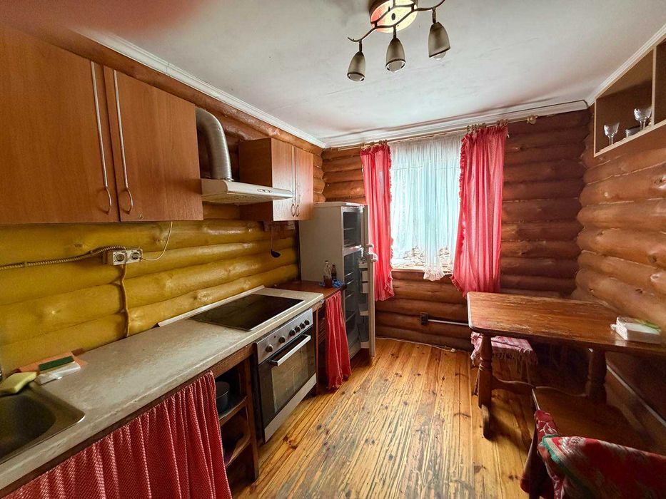 Продам будинок біля річки