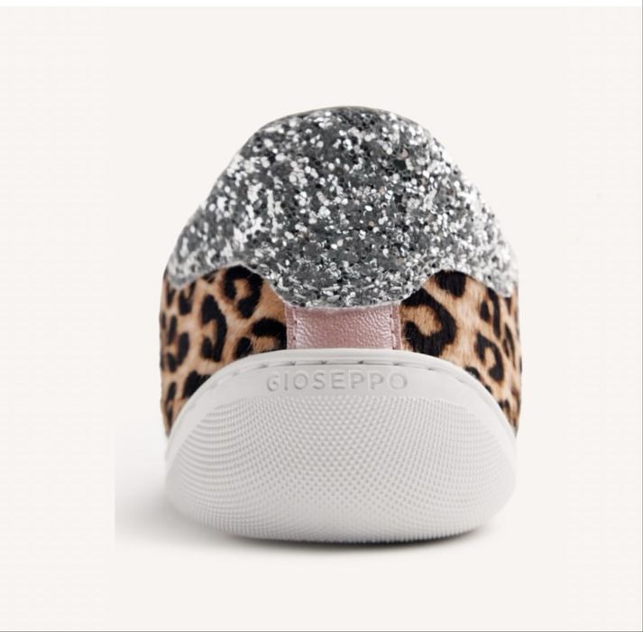 Босоногі кросівки від Gioseppo, barefoot кросівких