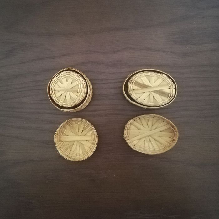 Caixinhas antigas, de verga, feitas à mão