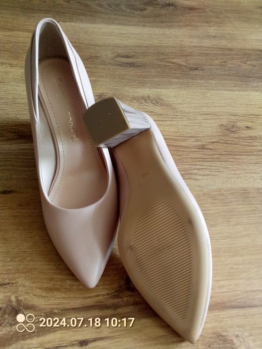 Buty  damskie rozmiar 38