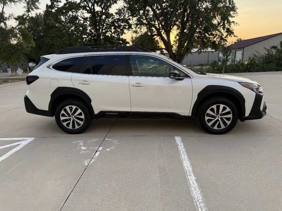 Subaru Outback      2024