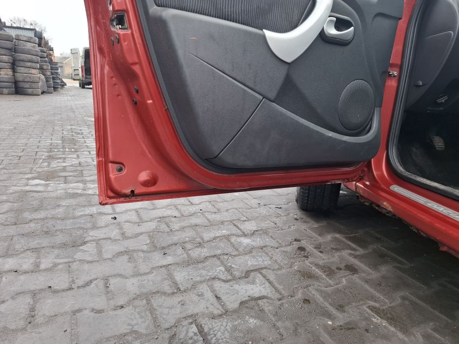 Dacia Sandero I Drzwi Lewy Przód TEB76