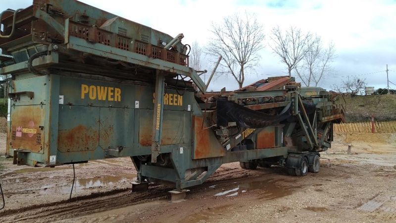 Crivo Powerscreen Chieftain 1400