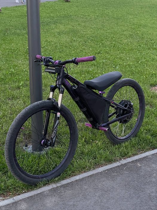 Електровелосипед 1500w 60кмч 48v Surron сидіння