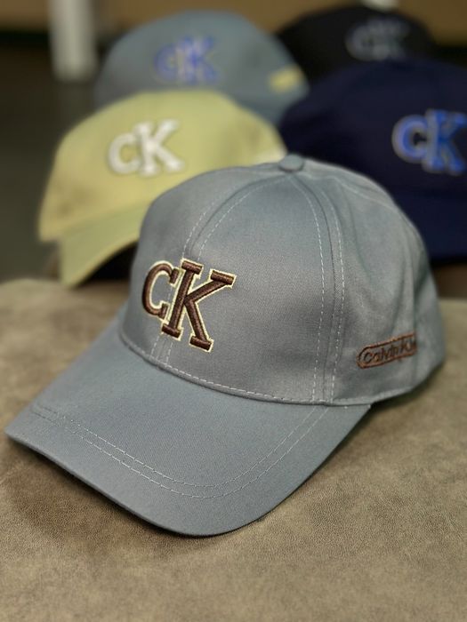 Нова Кепка CalvinKlien
