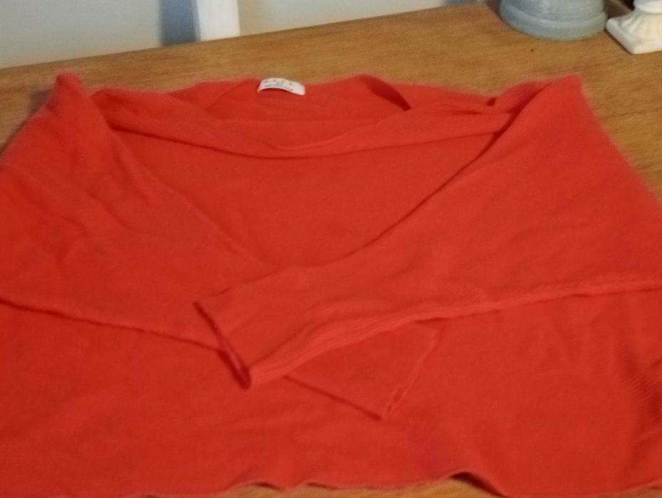 Sweter nietoperz malinowy