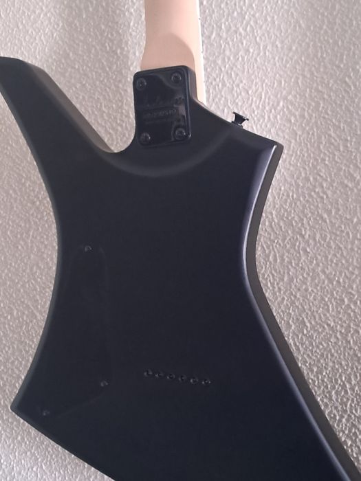 Guitarra elétrica jackson kelly com emg