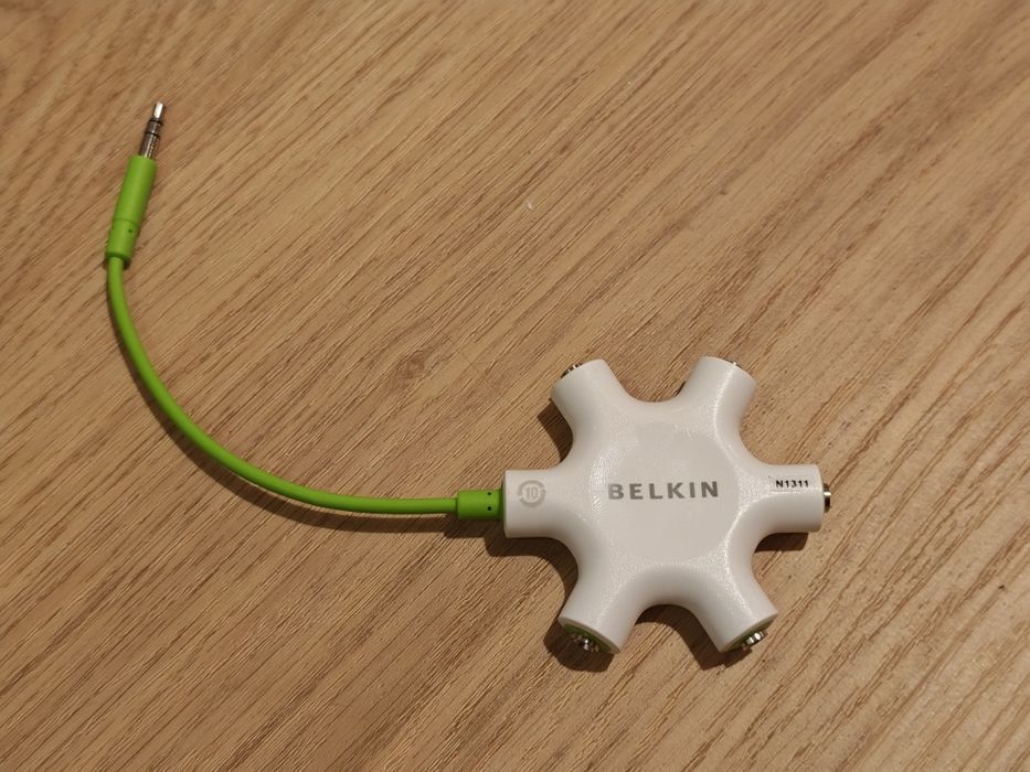 Belkin Rock star 5-jack headphone splitter