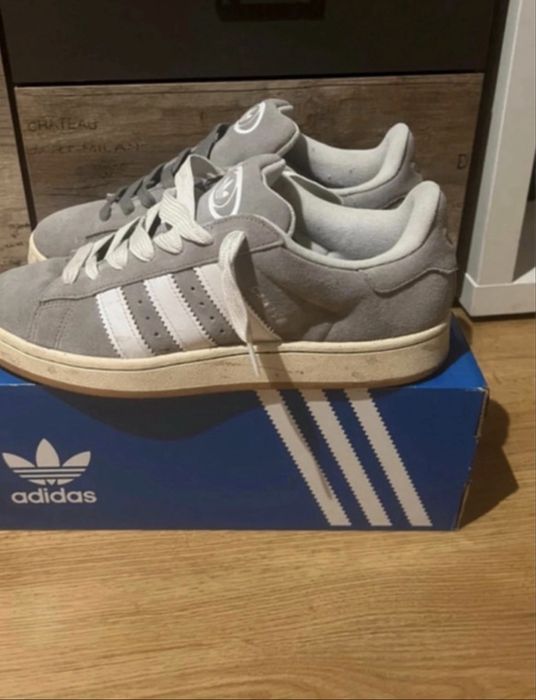 Buty adidas Campus w kolorze szarym