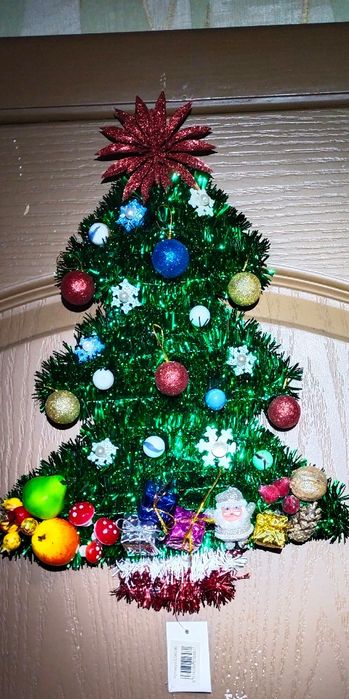 Из шишек гирлянды ирлянды!Ёлка! Ялинка! Новорічна ялинка!