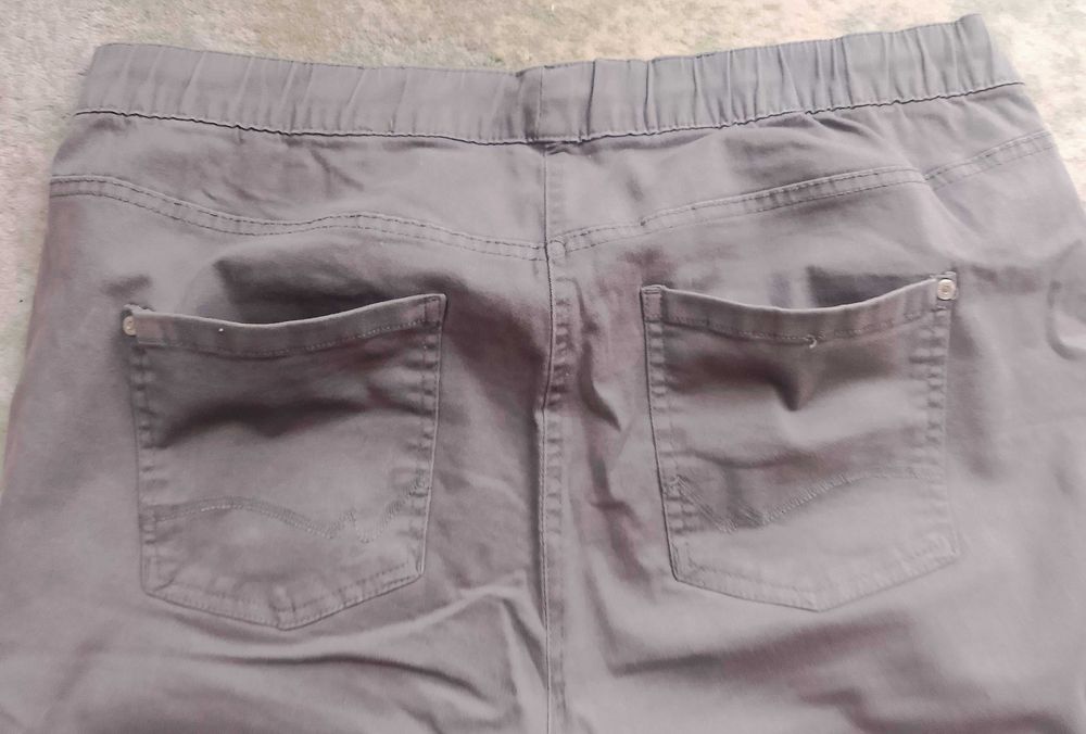 Jeansowe spodnie damskie