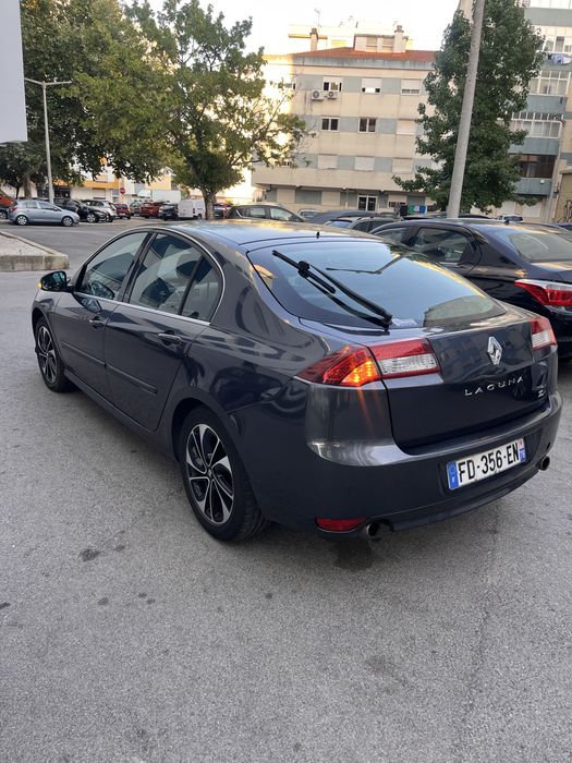 Renault Laguna 2.0 dCi (2008) - Matrícula Francesa / Documentos em Dia