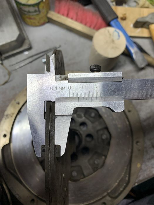 Продам Маховик Зчеплення Демпфер 2.0 dCi m9r 8200743592