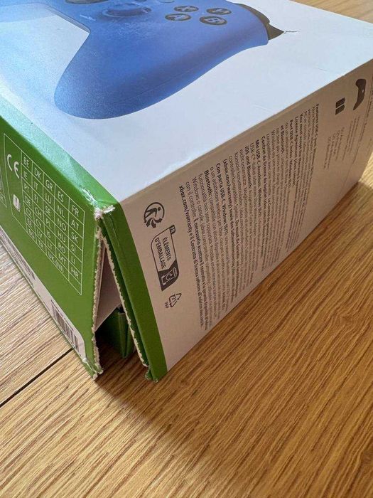 Microsoft Xbox Series X|S Wireless Controller Shock Blue | Новий | Пошкоджена коробка