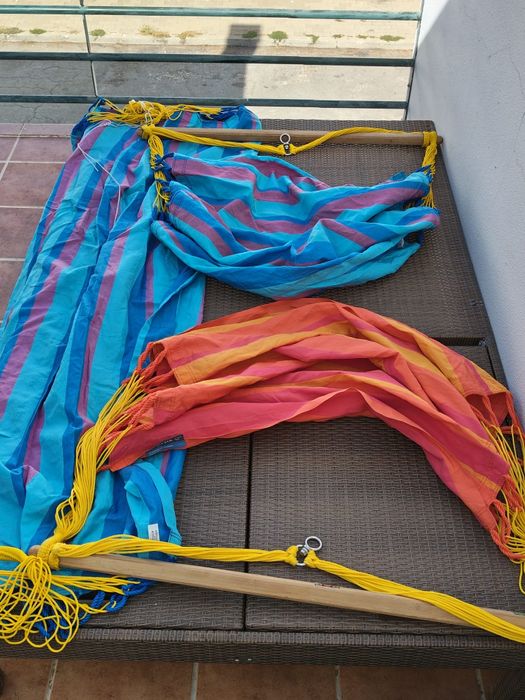 Cadeiras e cama de suspensão marca la siesta