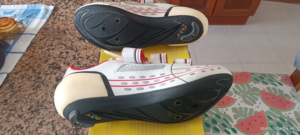 Sapatos ciclismo DMT