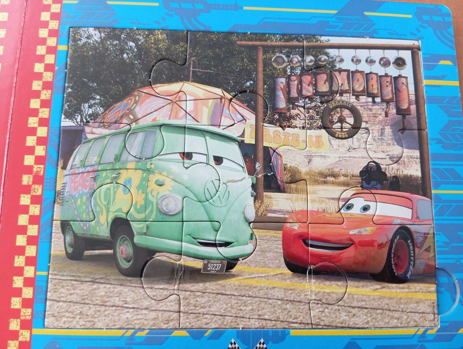 Puzzlowa książeczka Zygzak McQueen