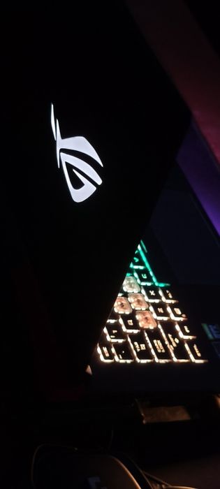 Laptop gamingowy ASUS ROG STRIX/RTX 3050 RYZEN 7