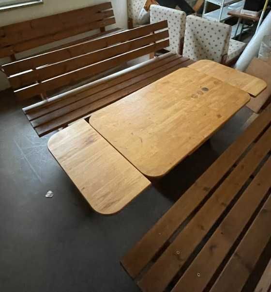 Conjunto de mesa + bancos em madeira