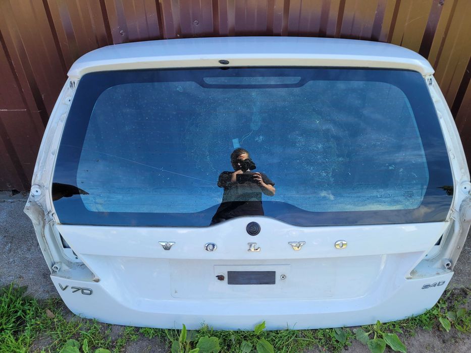 Klapa bagażnika tylna tył VOLVO V70 III 3 614-46