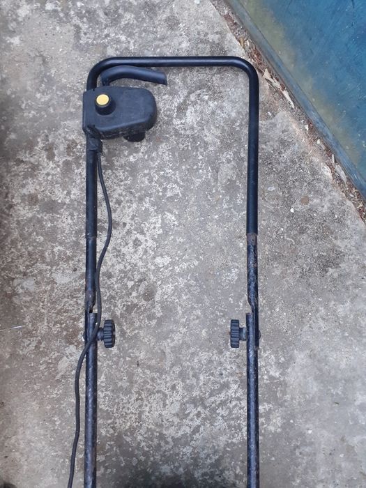 Corta relvas black & decker para peças