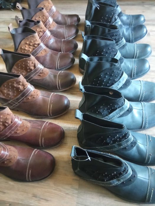 Кожаные ботинки              .