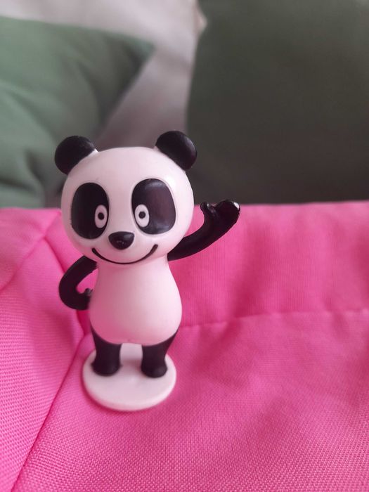 Figuras originais Panda e Pedro